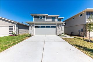 8304 Mimi LN, Austin, TX 78724