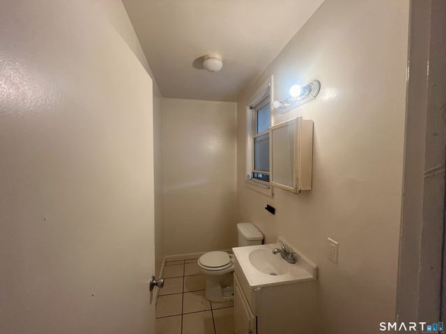 270 East Avenue, Bridgeport, CT 06610