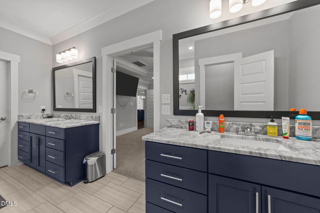 180 Elvenia Circle, Benson, NC 27504