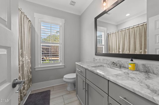 180 Elvenia Circle, Benson, NC 27504