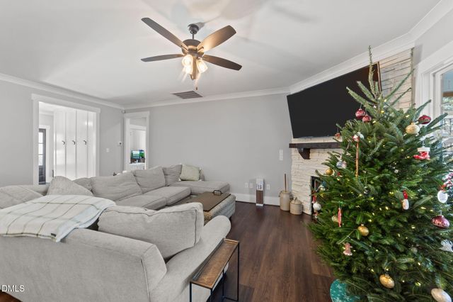 180 Elvenia Circle, Benson, NC 27504