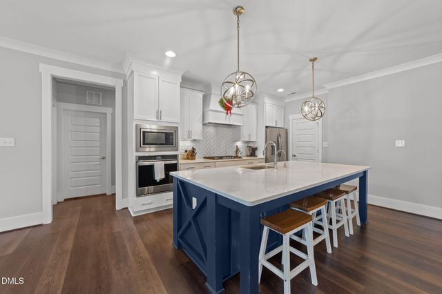 180 Elvenia Circle, Benson, NC 27504