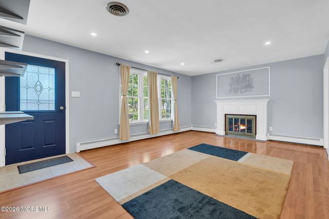 323 Shepard Avenue, Forked River, NJ 08731