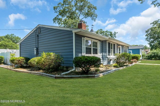 323 Shepard Avenue, Forked River, NJ 08731