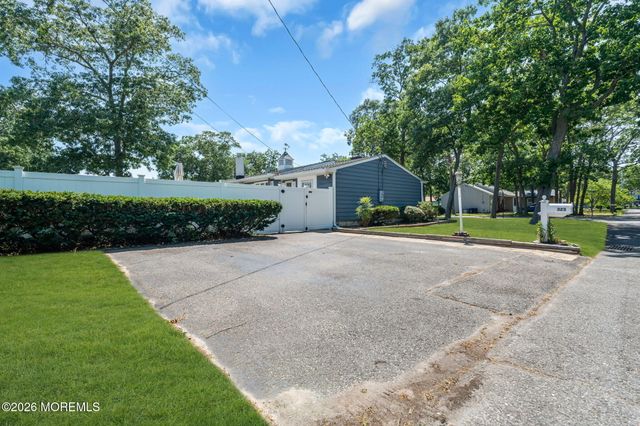 323 Shepard Avenue, Forked River, NJ 08731