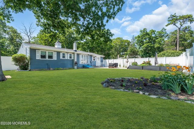 323 Shepard Avenue, Forked River, NJ 08731