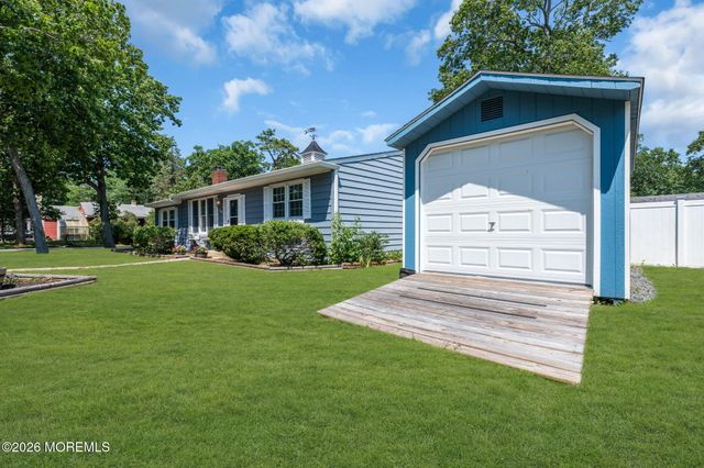 323 Shepard Avenue, Forked River, NJ 08731