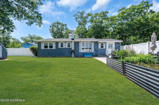 323 Shepard Avenue, Forked River, NJ 08731