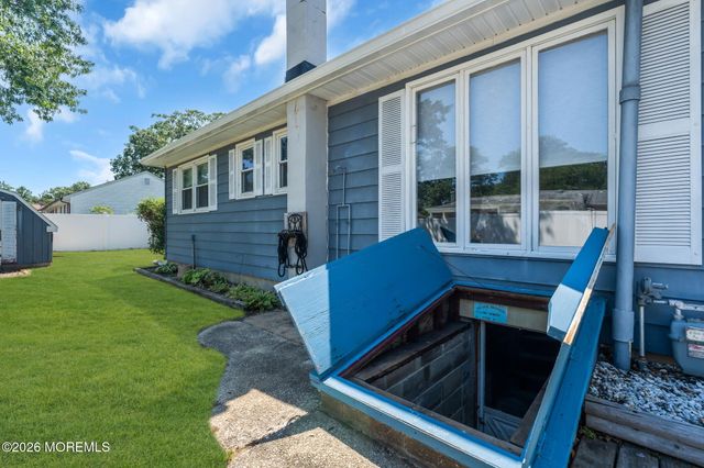 323 Shepard Avenue, Forked River, NJ 08731