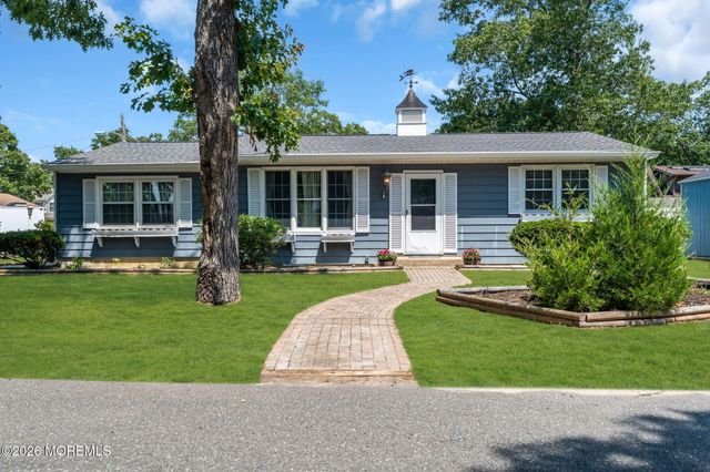 323 Shepard Avenue, Forked River, NJ 08731