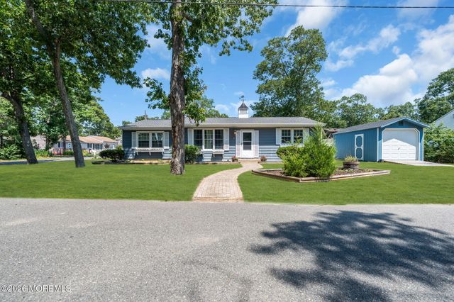 323 Shepard Avenue, Forked River, NJ 08731
