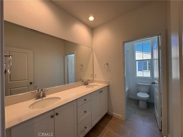 16512 Botanical Ln, Fontana, CA 92336