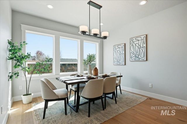 513 W Millstone St, Middleton, ID 83644