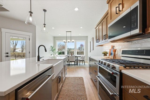 513 W Millstone St, Middleton, ID 83644