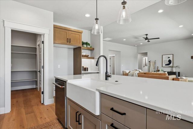 513 W Millstone St, Middleton, ID 83644