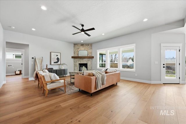 513 W Millstone St, Middleton, ID 83644