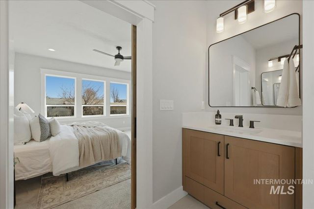 513 W Millstone St, Middleton, ID 83644