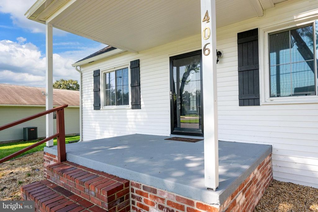 406 ELM DR, Seaford, DE 19973