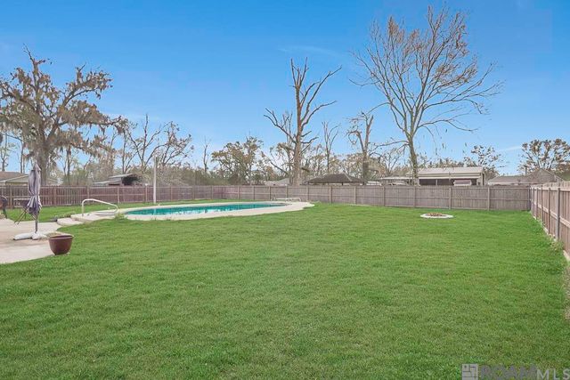 42189 La Hwy 621, Gonzales, LA 70737