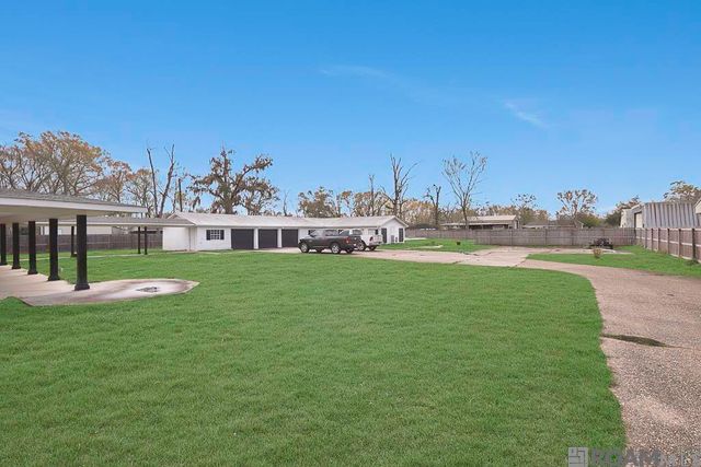 42189 La Hwy 621, Gonzales, LA 70737