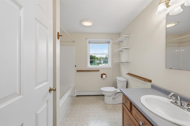 27 Clinton Street, Concord, NH 03301