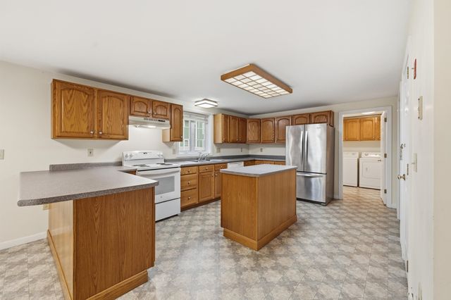27 Clinton Street, Concord, NH 03301