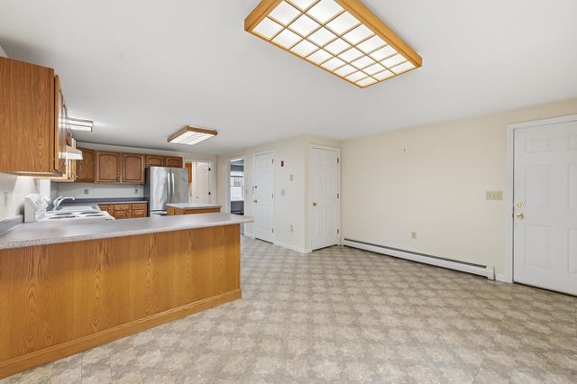 27 Clinton Street, Concord, NH 03301