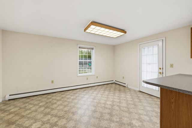 27 Clinton Street, Concord, NH 03301