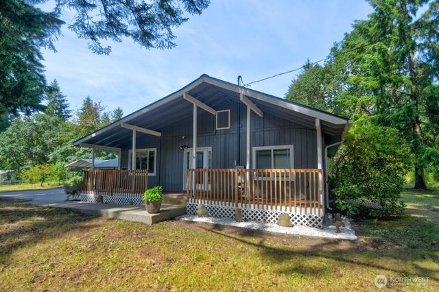 12515 Hubbard Street SE, Rainier, WA 98576