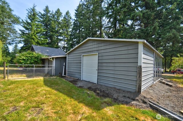 12515 Hubbard Street SE, Rainier, WA 98576
