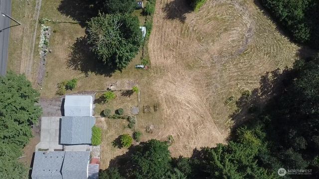 12515 Hubbard Street SE, Rainier, WA 98576