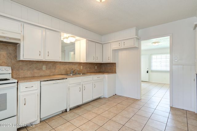 2304 40th Street, Lubbock, TX 79412