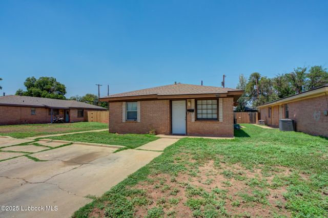 2304 40th Street, Lubbock, TX 79412