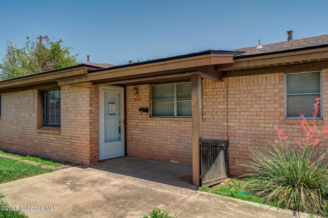 2304 40th Street, Lubbock, TX 79412