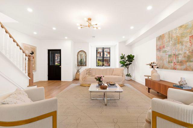94 HAWTHORNE Street, New York City, NY 11225