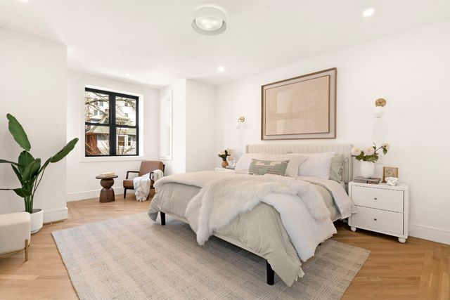 94 HAWTHORNE Street, New York City, NY 11225