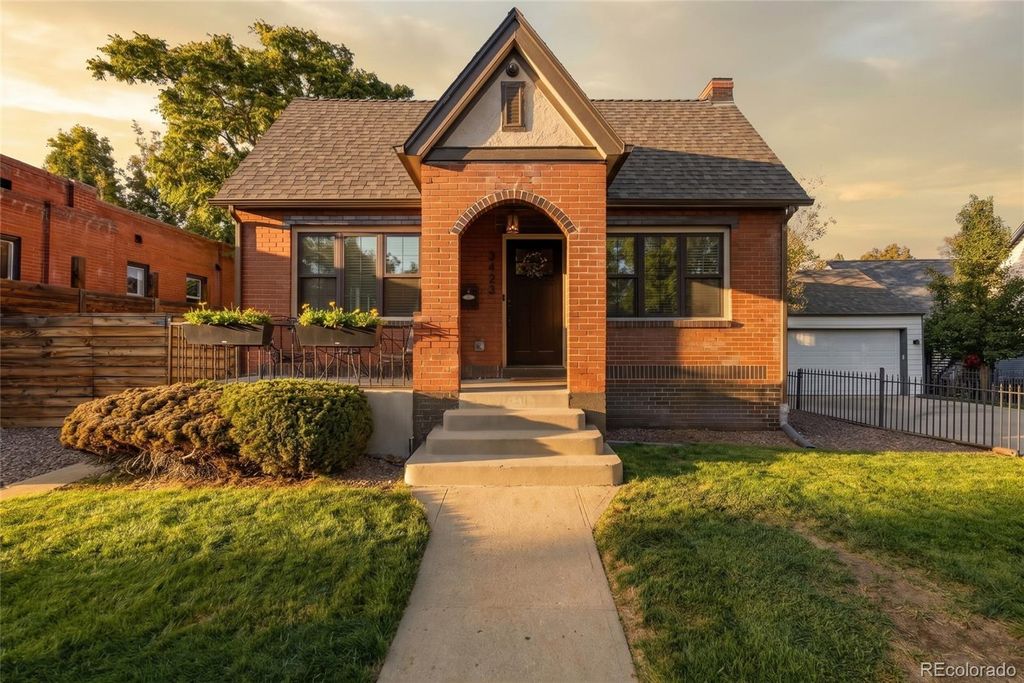 3423 W 36th Avenue, Denver, CO 80211