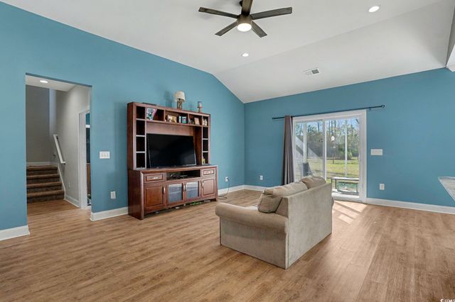 2520 Suzanne Dr., Conway, SC 29526