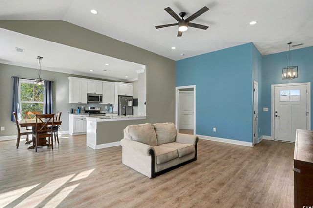 2520 Suzanne Dr., Conway, SC 29526