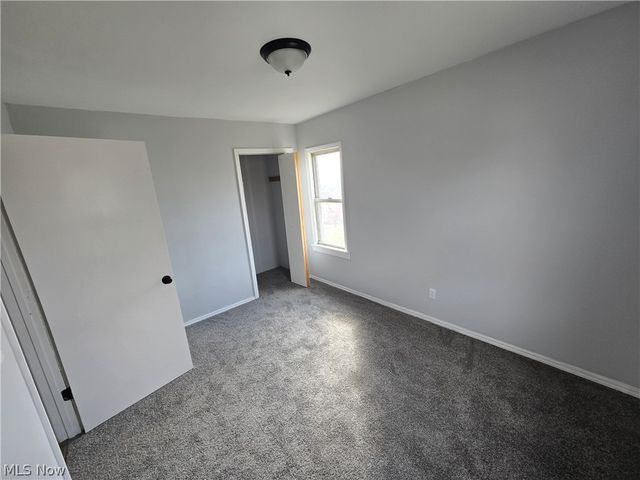 14 N Lorain Avenue N, Girard, OH 44420