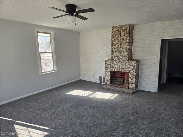 14 N Lorain Avenue N, Girard, OH 44420