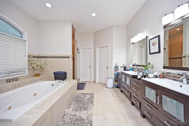 9570 Old Village Drive, Deerfield Twp., OH 45140