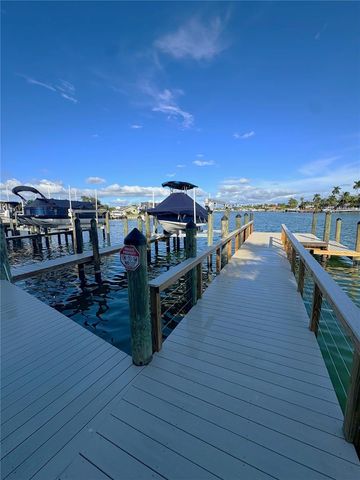 11605 3RD STREET E 306, Treasure Island, FL 33706