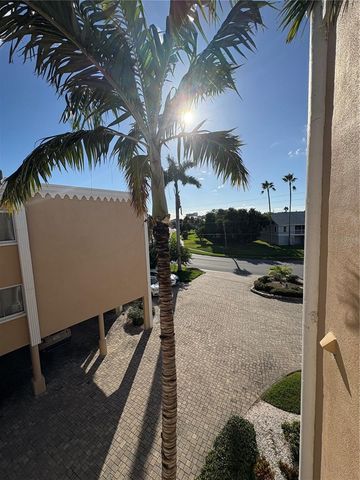11605 3RD STREET E 306, Treasure Island, FL 33706