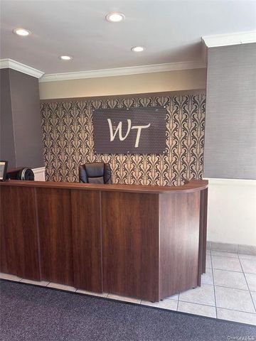 20 Wendell Street 19E, Hempstead, NY 11550