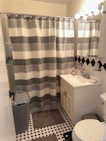 20 Wendell Street 19E, Hempstead, NY 11550