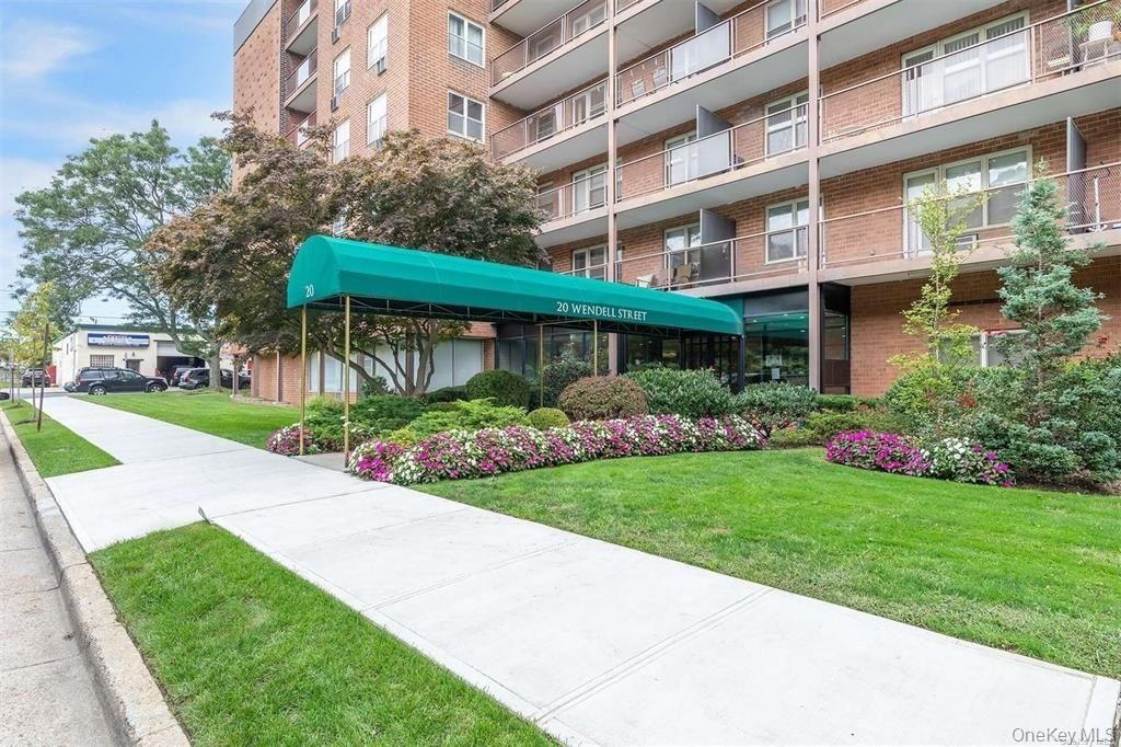 20 Wendell Street 19E, Hempstead, NY 11550