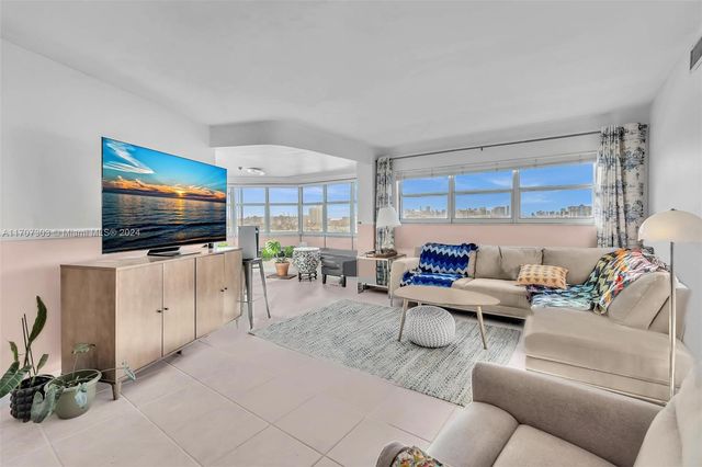 1881 Washington Ave 16H, Miami Beach, FL 33139