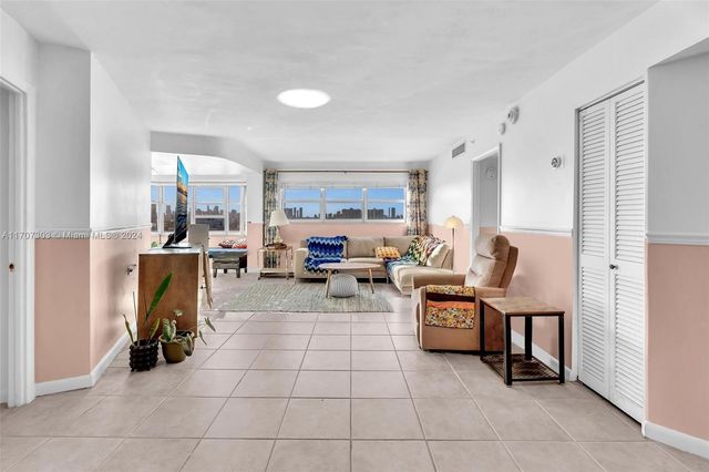 1881 Washington Ave 16H, Miami Beach, FL 33139