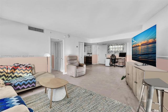 1881 Washington Ave 16H, Miami Beach, FL 33139